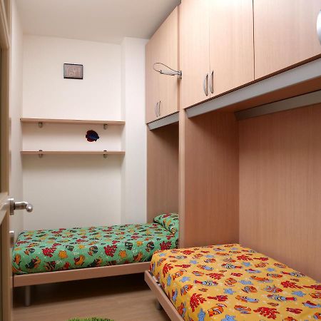 Da Silvia Attico Nel Cuore Di Grado Con Posto Auto Luaran gambar